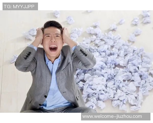 弗兰克谈斯彭斯被换下后的情绪表达对球队失利感到非常失望